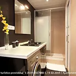 La Rambla - Catalonia Square 4bd-2bth Барселона