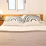 La Rambla - Catalonia Square 4bd-2bth Барселона