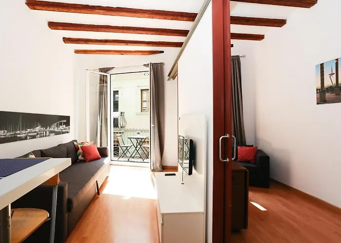 La Rambla - Catalonia Square 4bd-2bth Apartment *