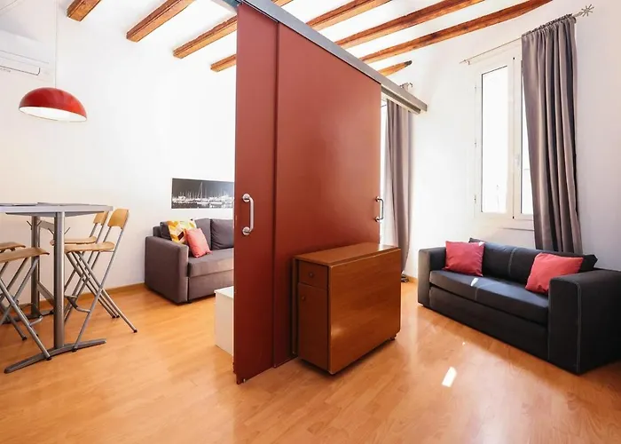 La Rambla - Catalonia Square 4bd-2bth Apartment Barcelona