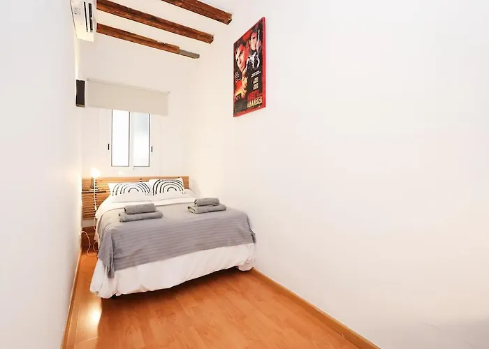 Apartment La Rambla - Catalonia Square 4bd-2bth