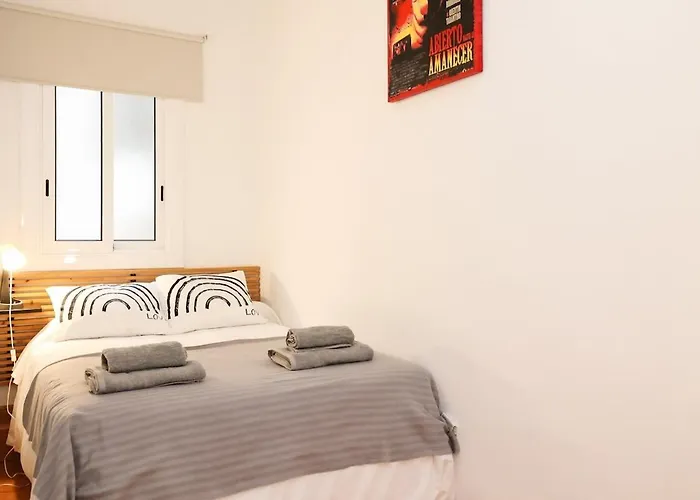 La Rambla - Catalonia Square 4bd-2bth Apartment *