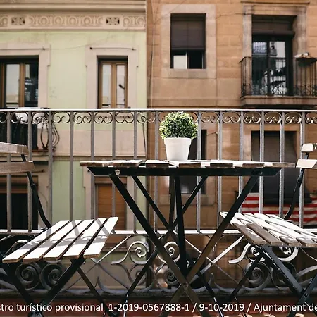 La Rambla - Catalonia Square 4bd-2bth Daire Barselona