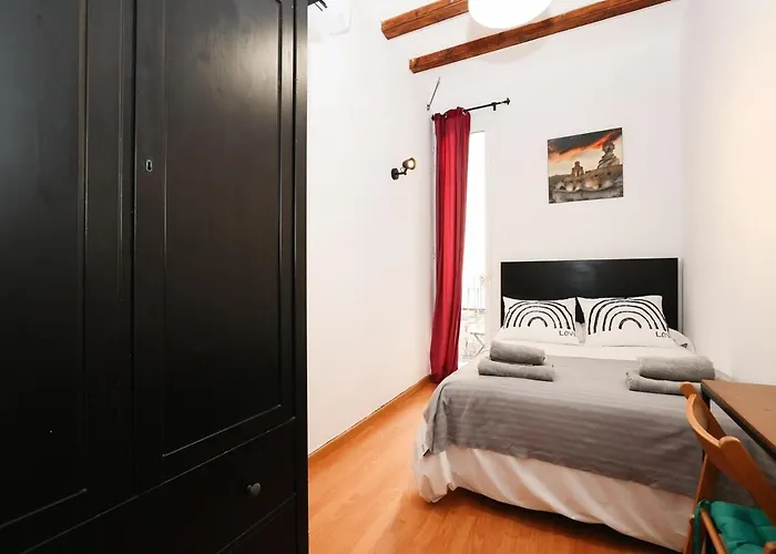 La Rambla - Catalonia Square 4bd-2bth