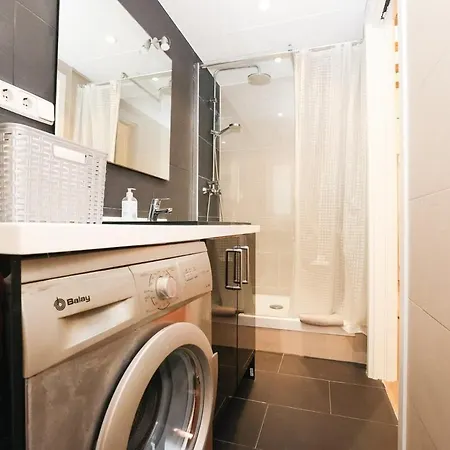 Apartment La Rambla - Catalonia Square 4bd-2bth *