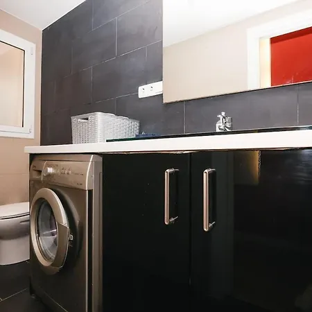 Apartman La Rambla - Catalonia Square 4bd-2bth *