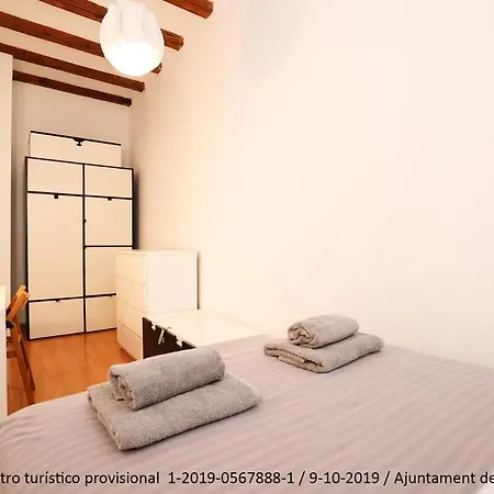 Apartment La Rambla - Catalonia Square 4bd-2bth *