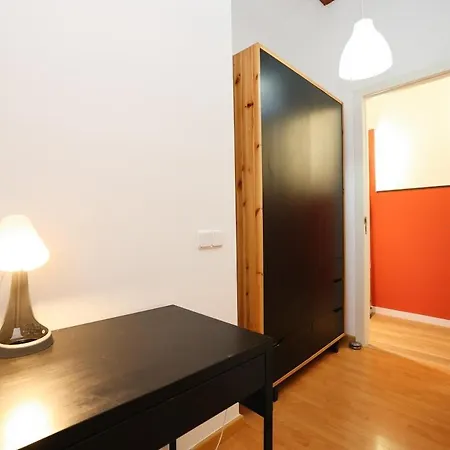 La Rambla - Catalonia Square 4bd-2bth *