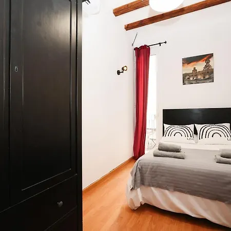 La Rambla - Catalonia Square 4bd-2bth
