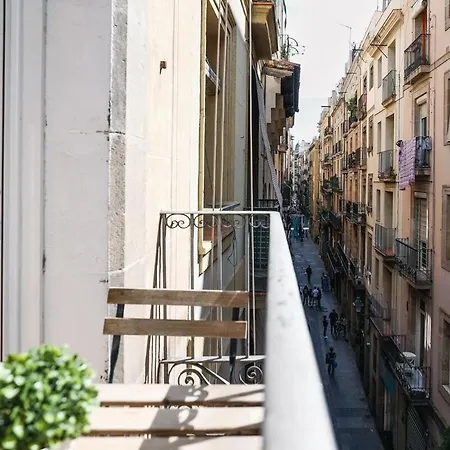 La Rambla - Catalonia Square 4bd-2bth