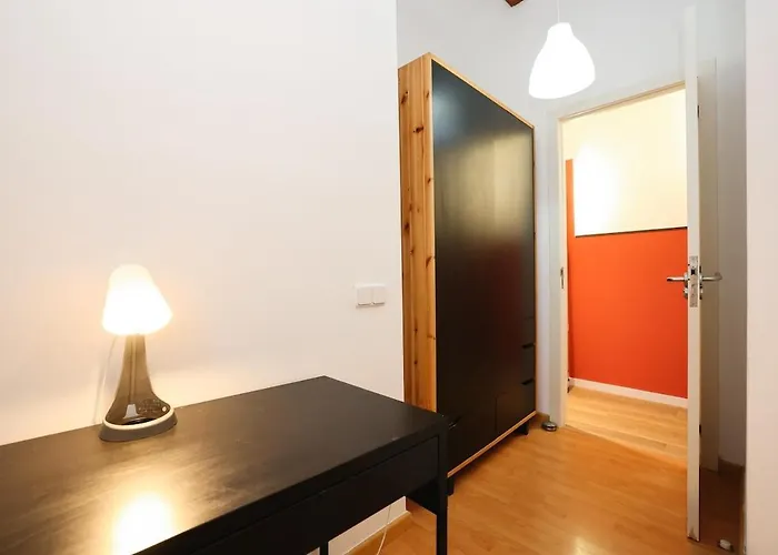 La Rambla - Catalonia Square 4bd-2bth *