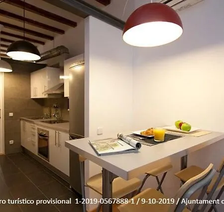 La Rambla - Catalonia Square 4bd-2bth 바르셀로나