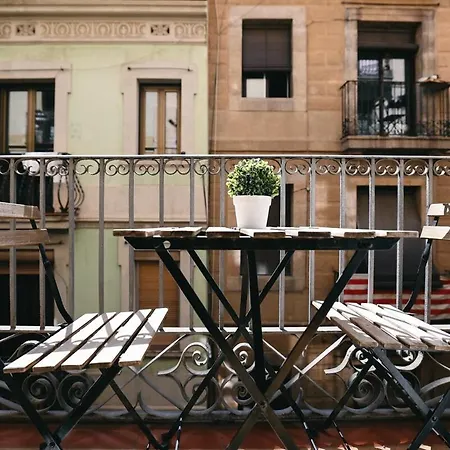 La Rambla - Catalonia Square 4bd-2bth 아파트