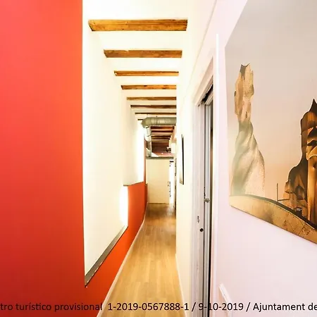 La Rambla - Catalonia Square 4bd-2bth 바르셀로나